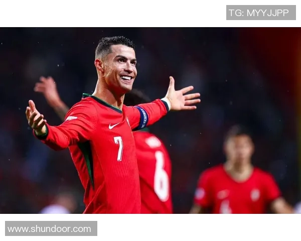 足球明星不死鸟重返赛场展翅高飞续写传奇人生与荣耀篇章